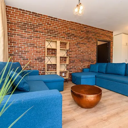 Uno- All Seasons With Garden View Apartment Brasov