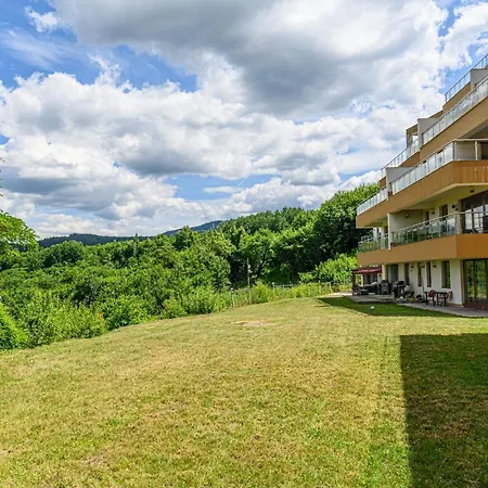 Uno- All Seasons With Garden View Apartment Brasov